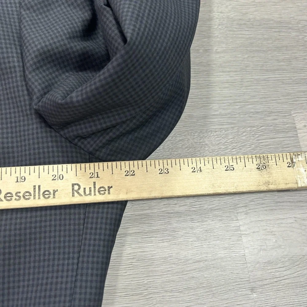 Hugo Boss Blazer Mens 44R Gray Virgin Wool Check Sport Coat Jacket Made Turkey